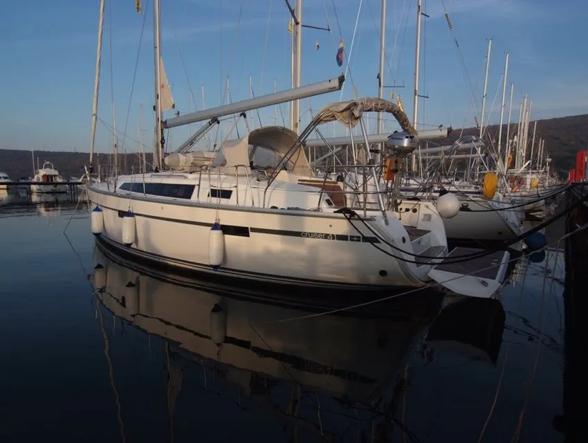Boat - Charter a 12.95m Sailing Yacht Bavaria Cruiser 41 in Punat