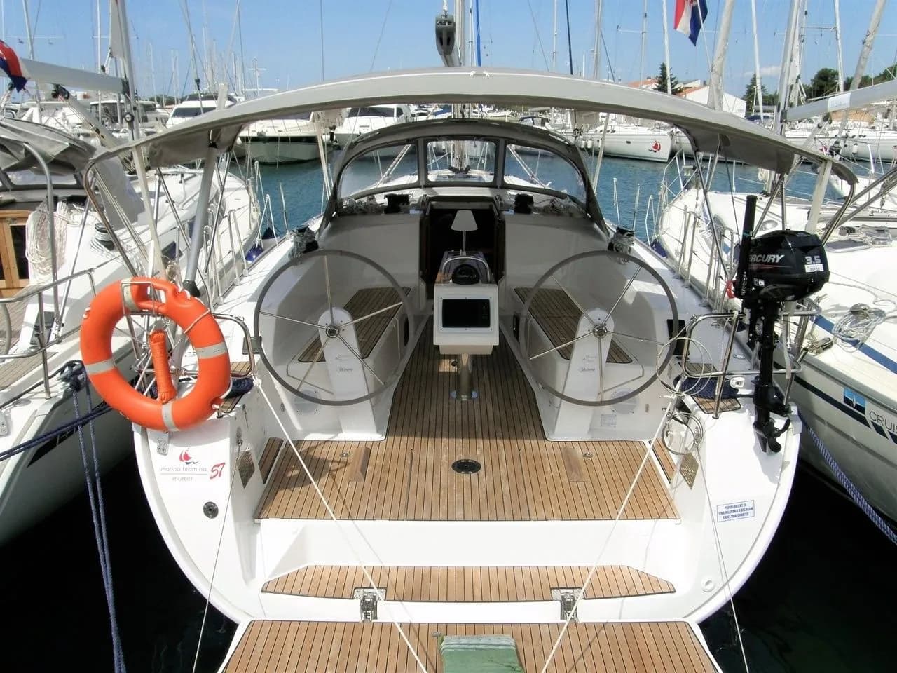 Boat - Explore Murter on a 12.35m Bavaria Cruiser 41 Sailing Yacht Rental