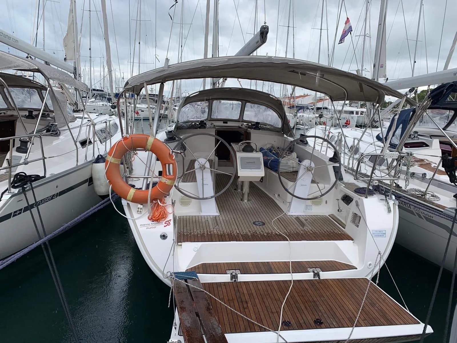 Boat - Explore Murter on a 12.35m Rental Sailing Yacht Bavaria Cruiser 41