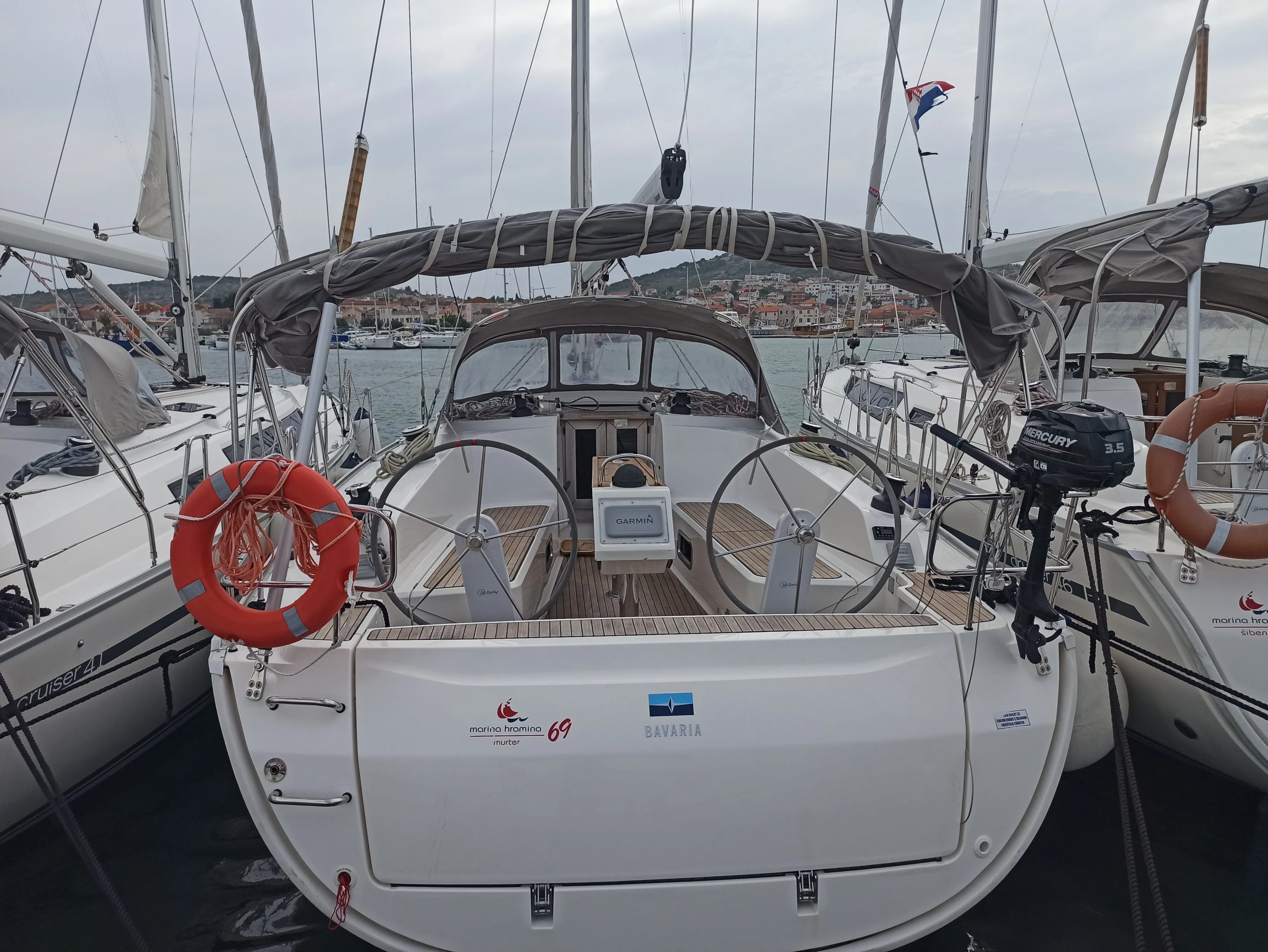Boat - Explore Murter on a 12.35m Bavaria Cruiser 41 Sailing Yacht Rental