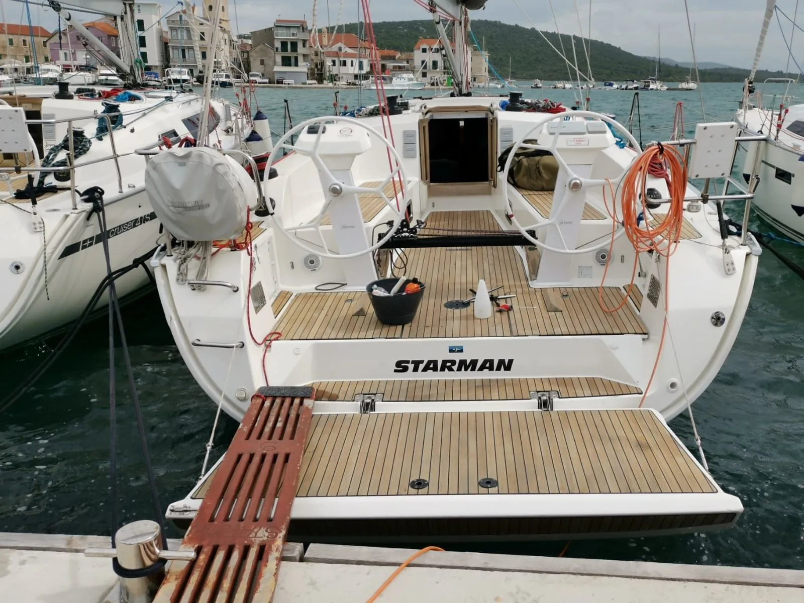 Tekne - Pirovac Kiralık Bavaria Cruiser 41S 12.35m 
