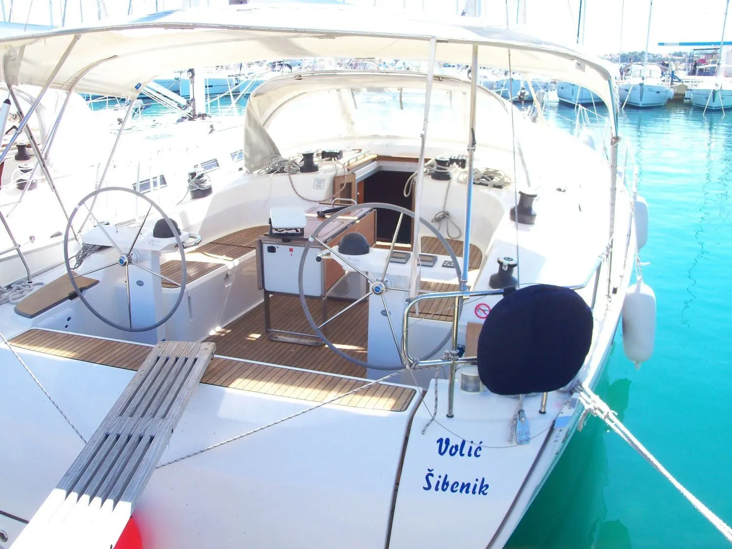 Boat - Rent a 14.27m 4 Cabin Sailing Yacht in Sukosan