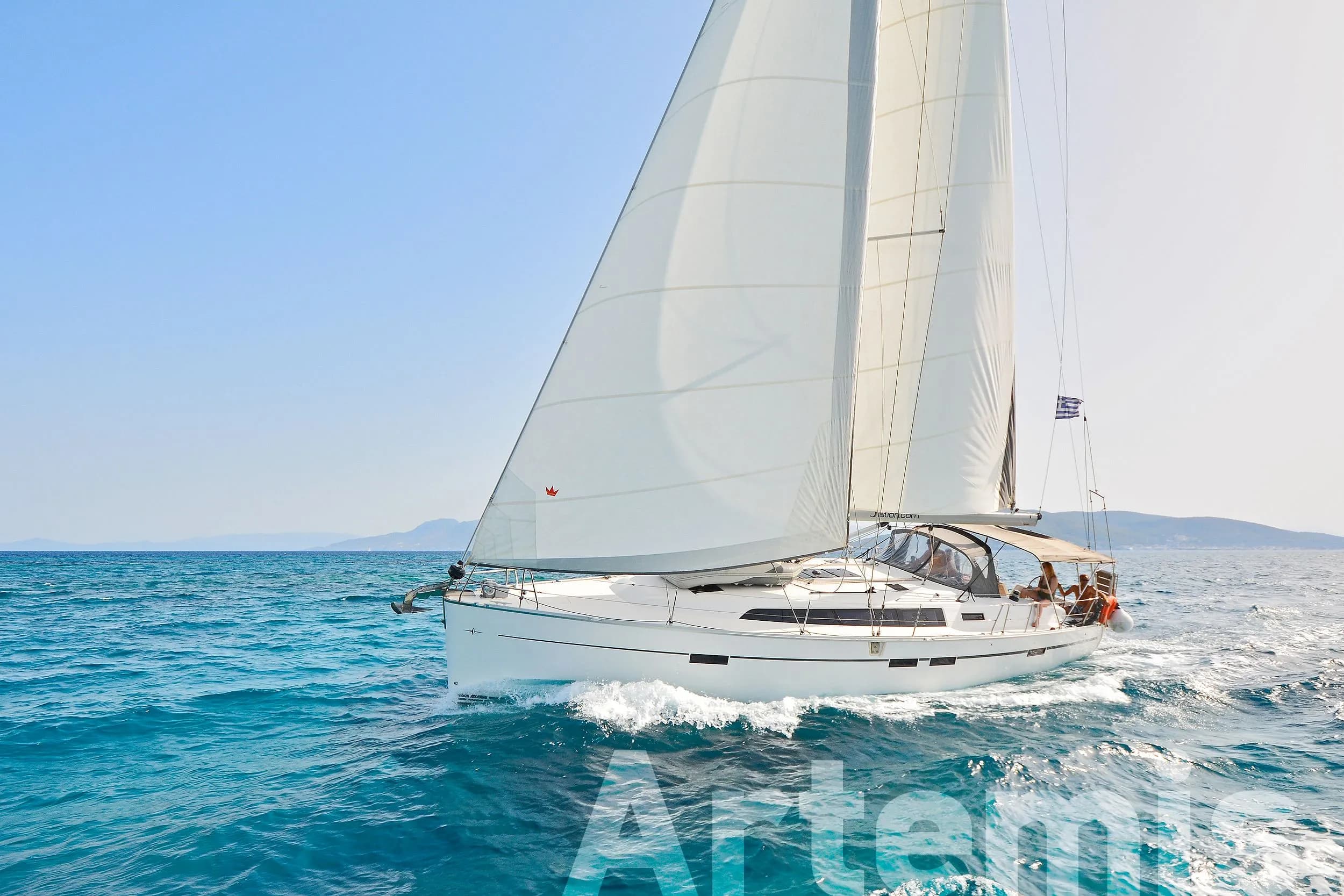 Boat - Charter a 14.27m Sailing Yacht in Athens