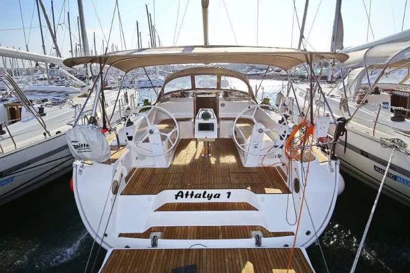 Tekne - Biograd na Moru 14.27m Kiralık 4 Kabinli Yelkenli Yat