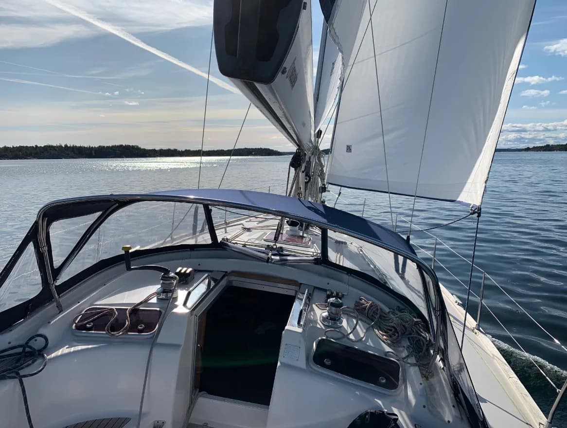 Boat - 14.5m Stockholm Bavaria Cruiser 46 Sailing Yacht Hire