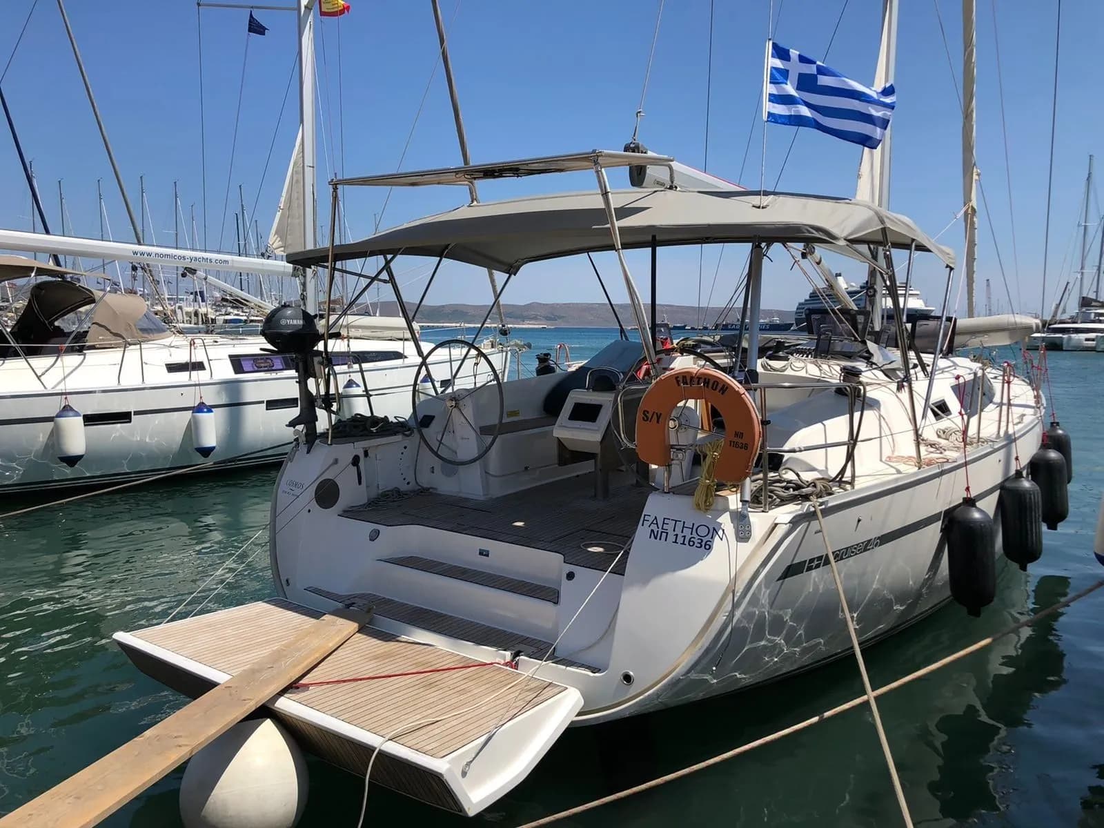 Boot - Rent a 14.27m 4 Cabin Sailing Yacht in Lavrion