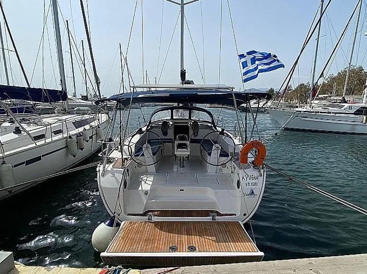 Boat - 14.27m Athens Bavaria Cruiser 46 Hire