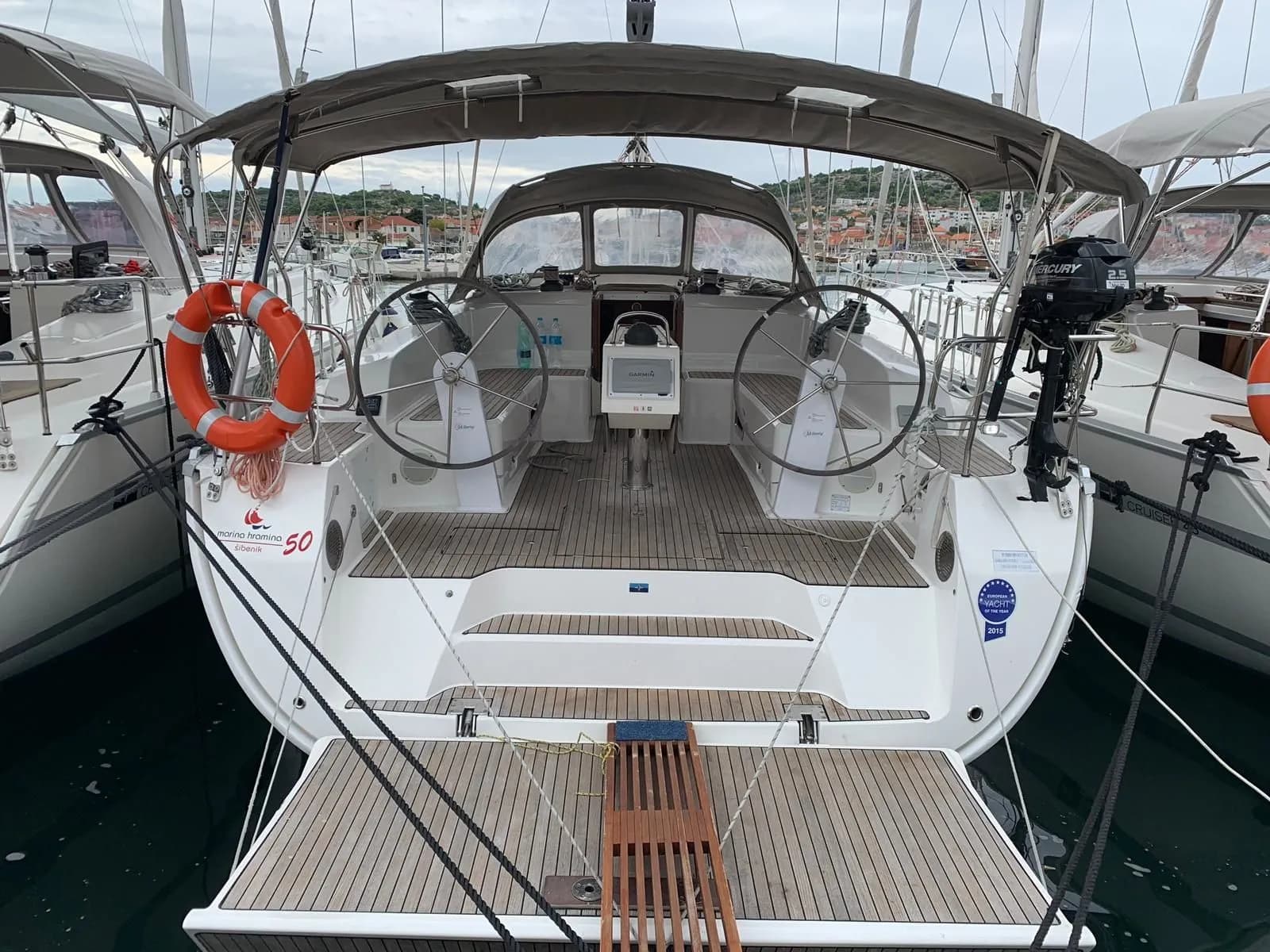 Boat - Rent a 14.27m Bavaria Cruiser 46 in Murter