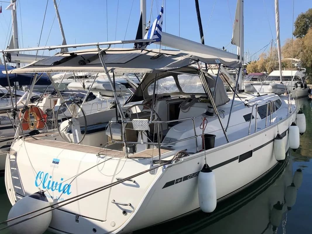 Boat - Rent a 14.27m 4 Cabin Sailing Yacht in Athens