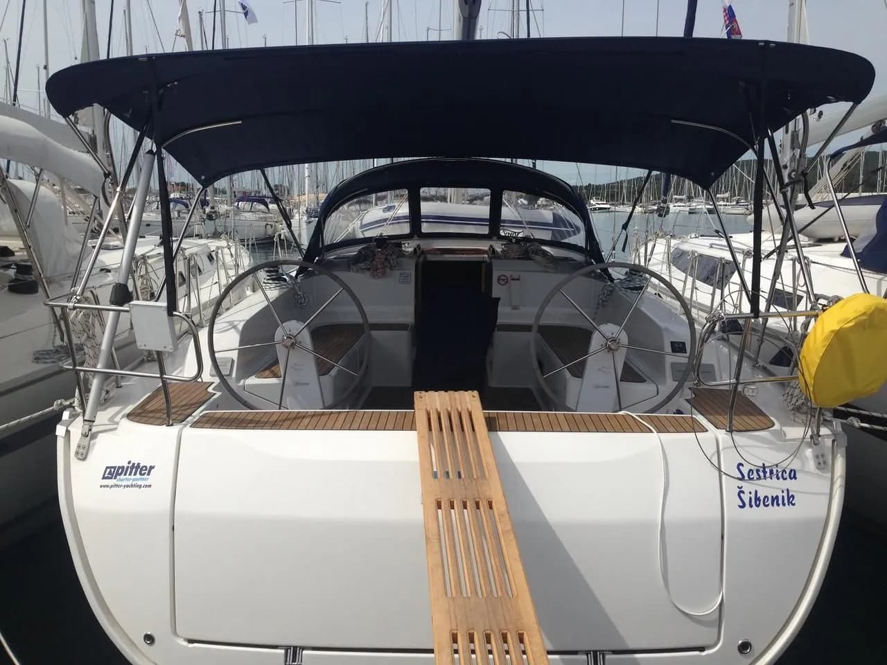 Boat - Rent a 14.27m Bavaria Cruiser 46 in Sukosan