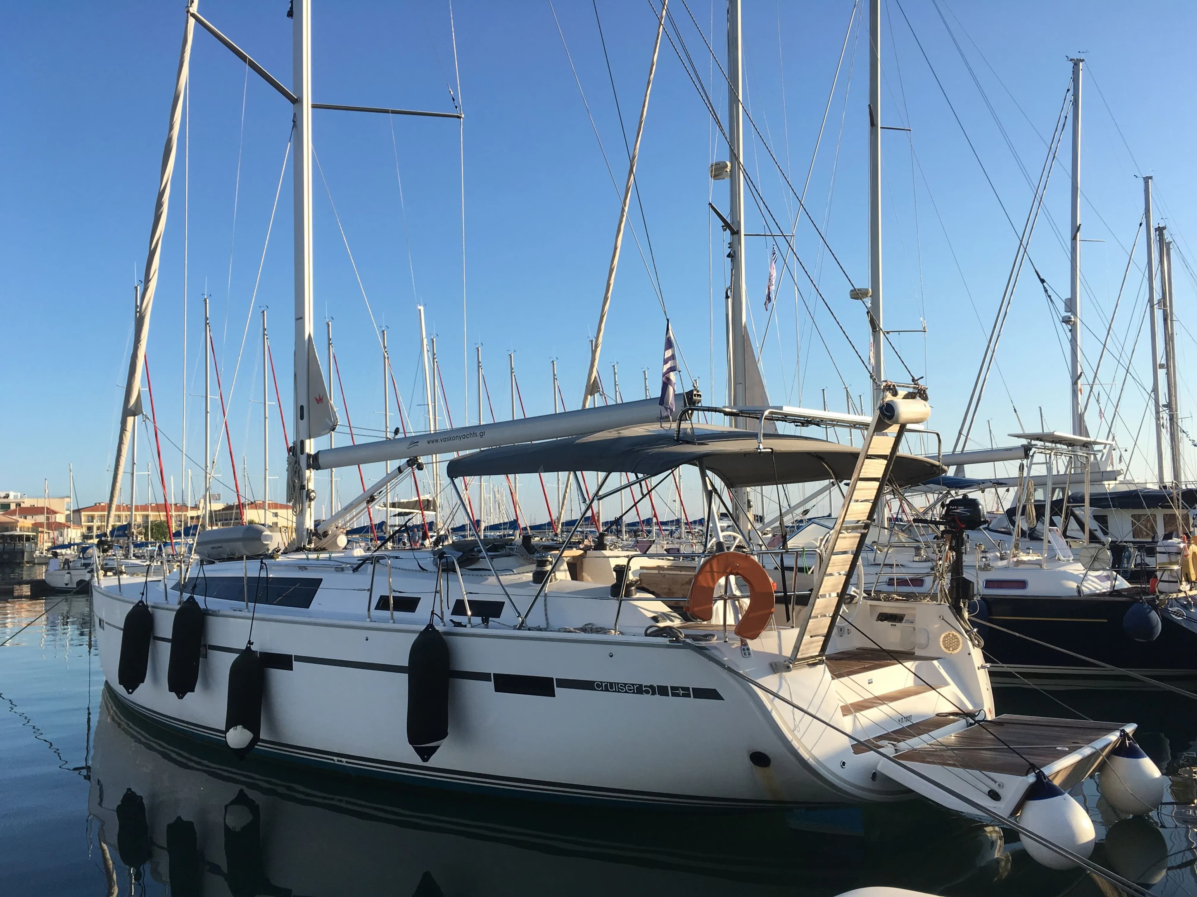 Tekne - Lefkada 14.99m Kiralık Bavaria Cruiser 51 Yelkenli Yat