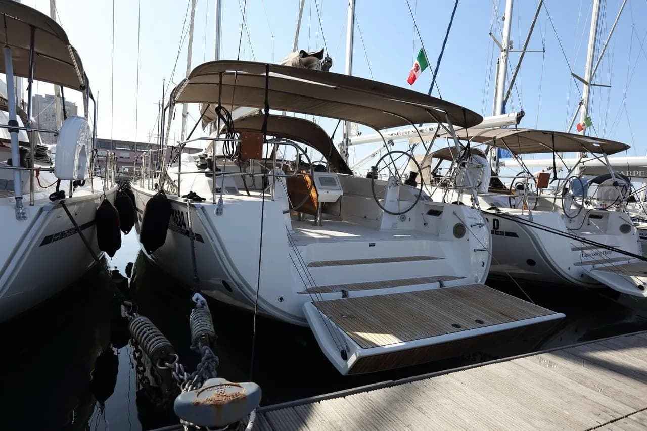 Tekne - Cagliari 15.59m Kiralık Bavaria Cruiser 51