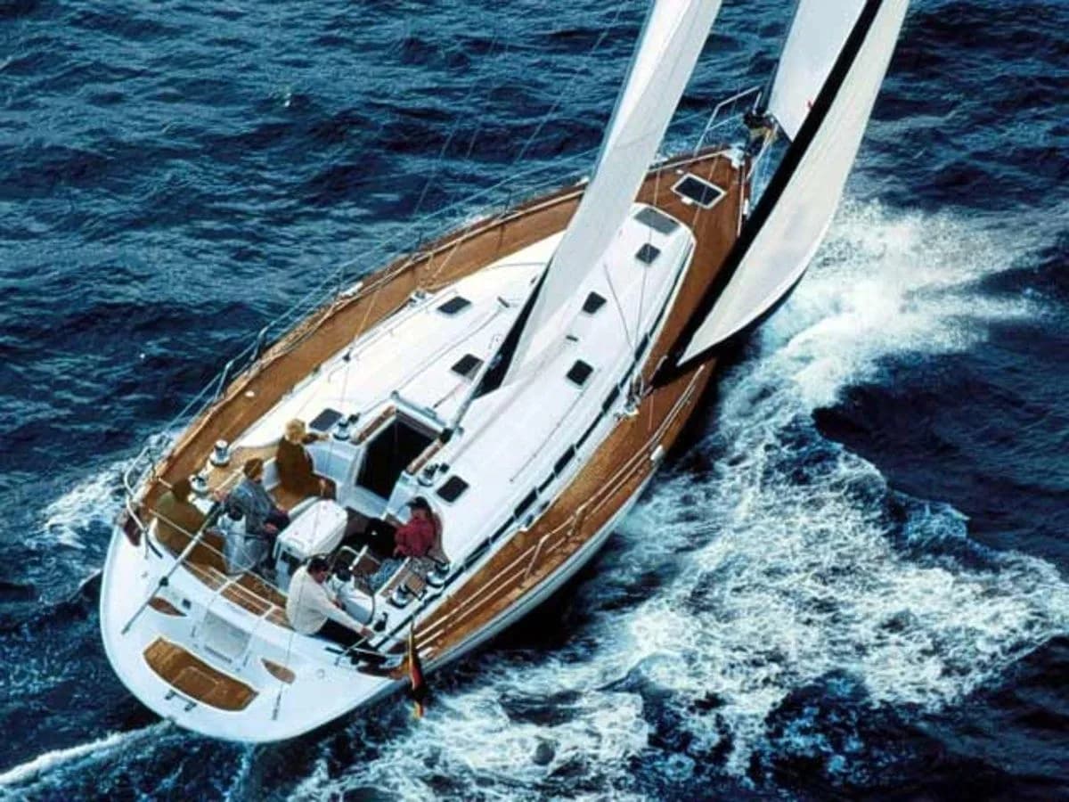 Boat - Explore Breege on a 15.5m Rental Sailing Yacht Bavaria Cruiser 51