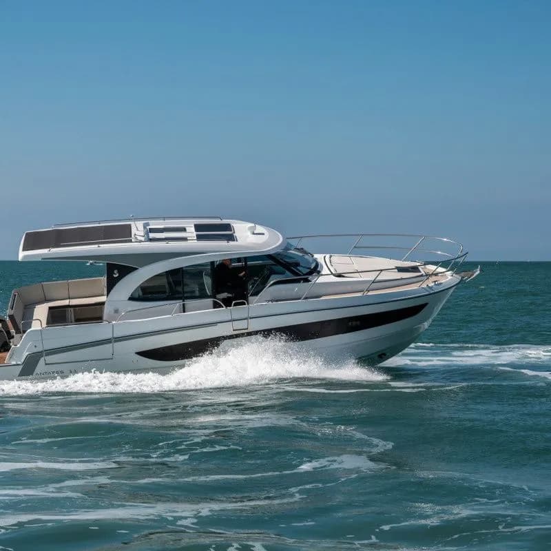 Tekne - Biograd na Moru 9.9m Kiralık Motoryat Beneteau Antares 11