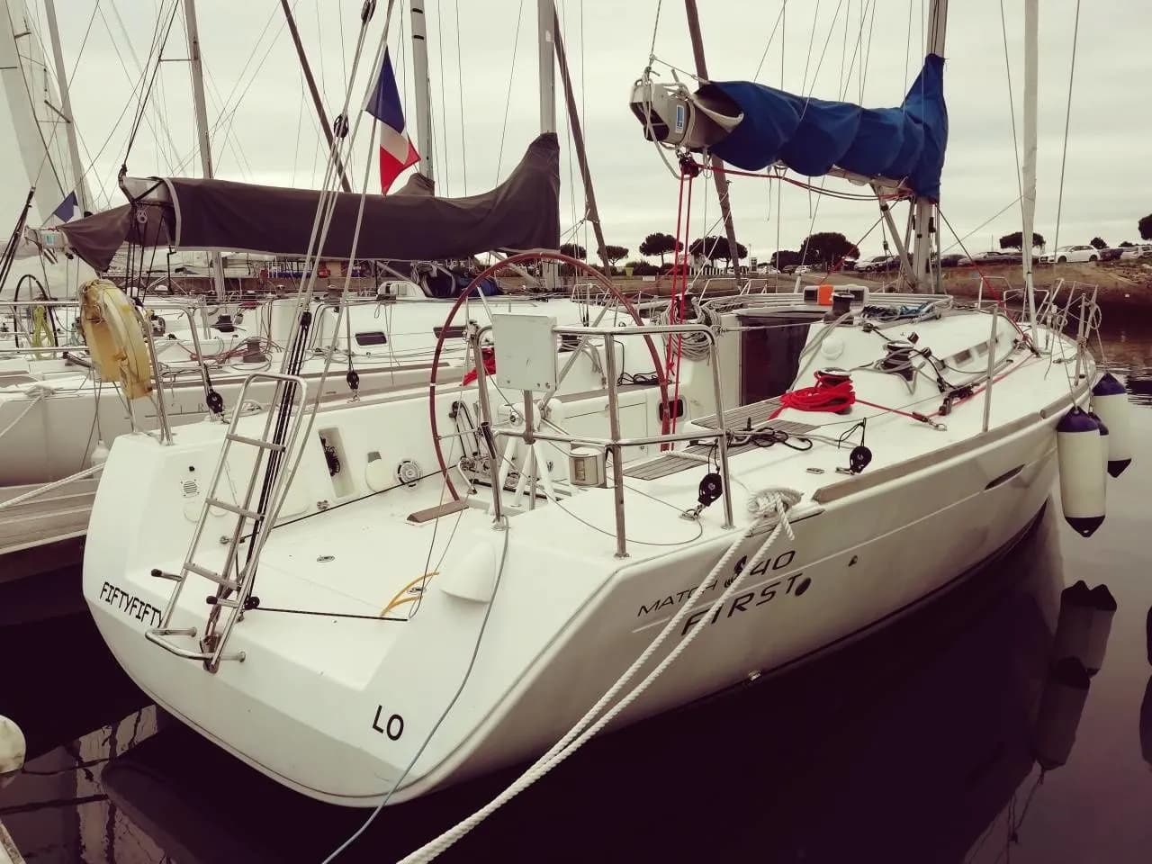 Boat - Explore Larmor-Plage on a 12.24m Beneteau First 40 Sailing Yacht Rental