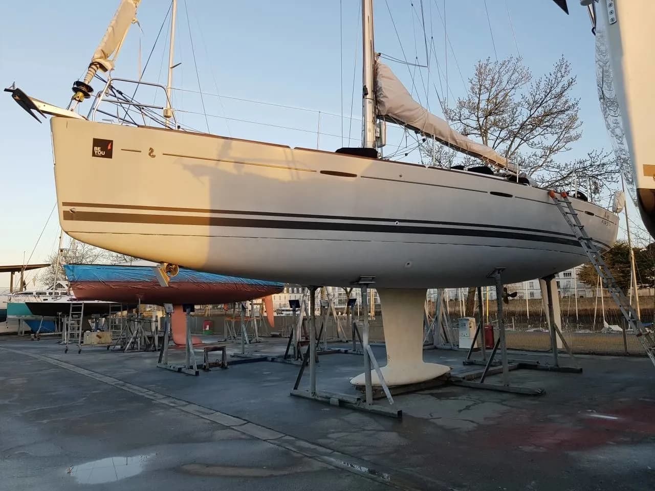 Boat - Charter a 13.68m Boat in Larmor-Plage