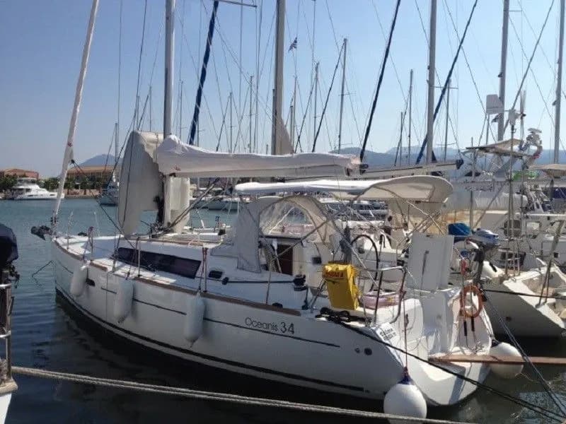 Tekne - Lefkada 10.34m Kiralık Beneteau Oceanis 34