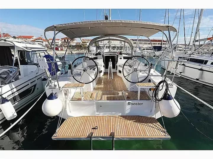 Tekne - Pirovac 10.77m Kiralık 3 Kabinli Yelkenli Yat