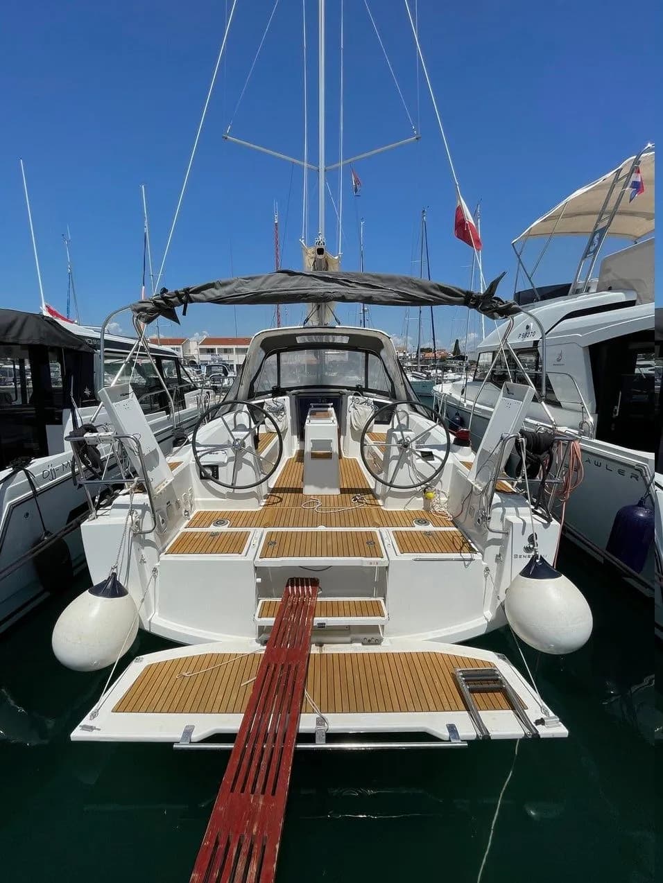 Tekne - Pirovac 10.45m Kiralık Beneteau Oceanis 35.1 Yelkenli Yat