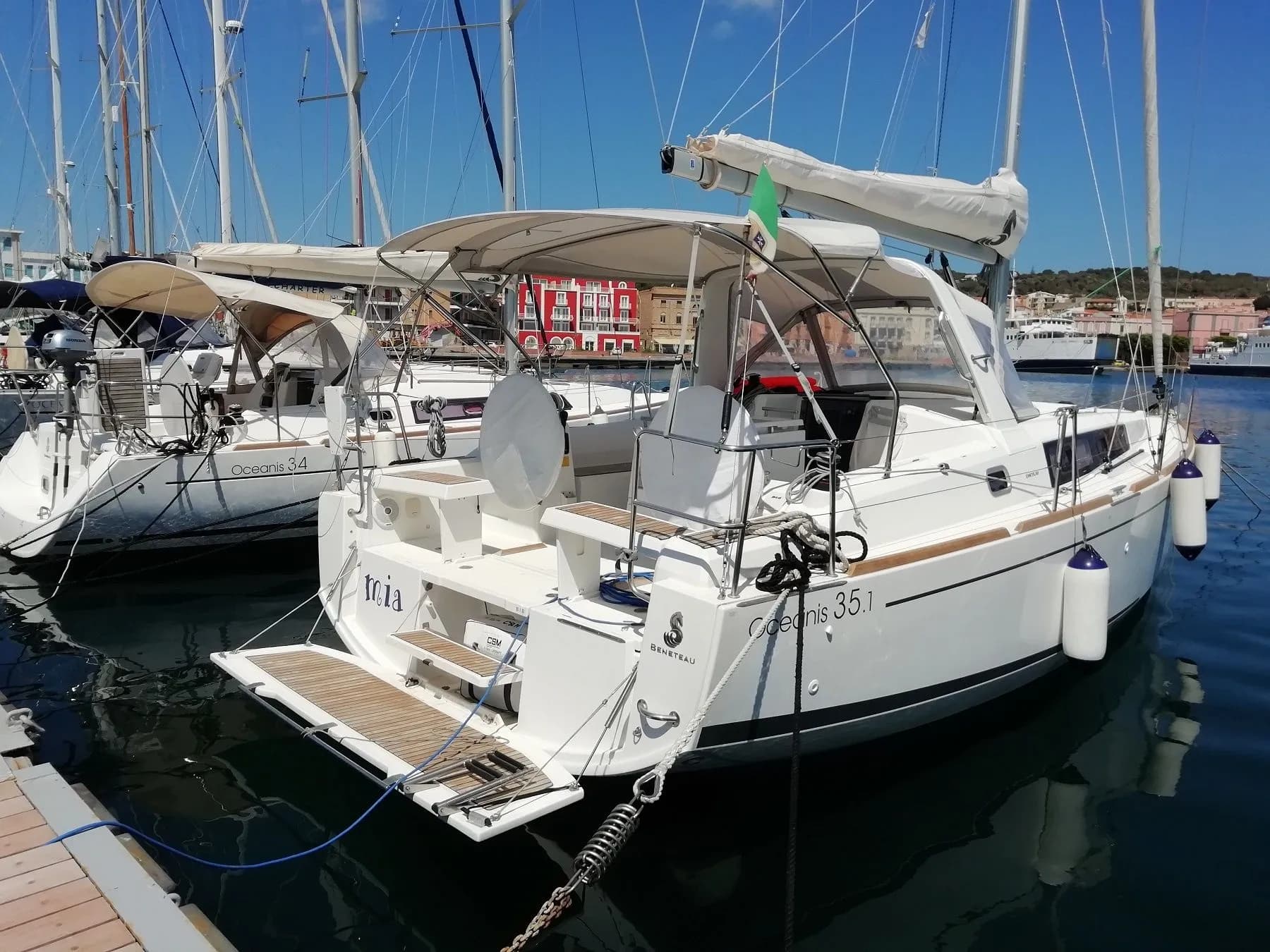 Boat - Charter a 10.34m 3 Cabin Sailing Yacht in Carloforte