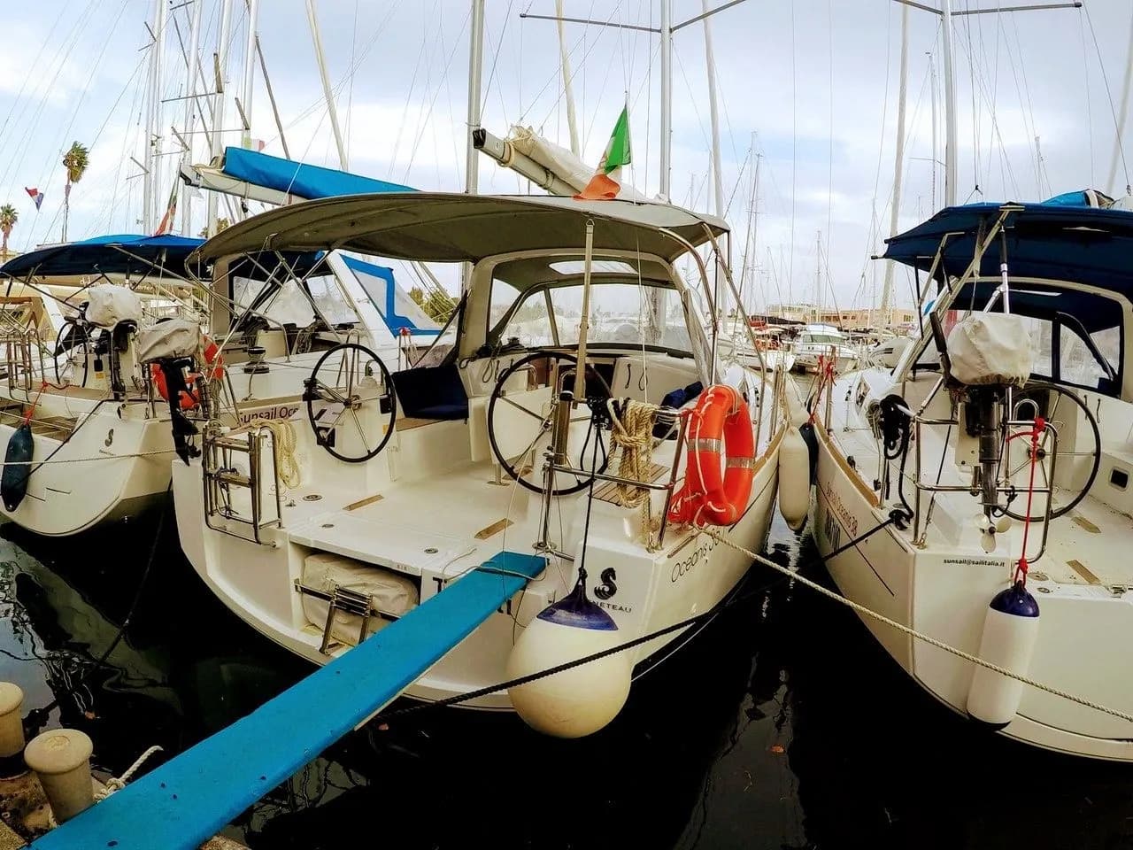 Лодка - 10.45м аренда Beneteau Oceanis 35.1 в Фурнари