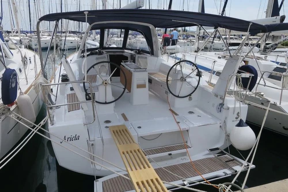 Boat - Explore Sukosan on a 11.5m Rental Sailing Yacht