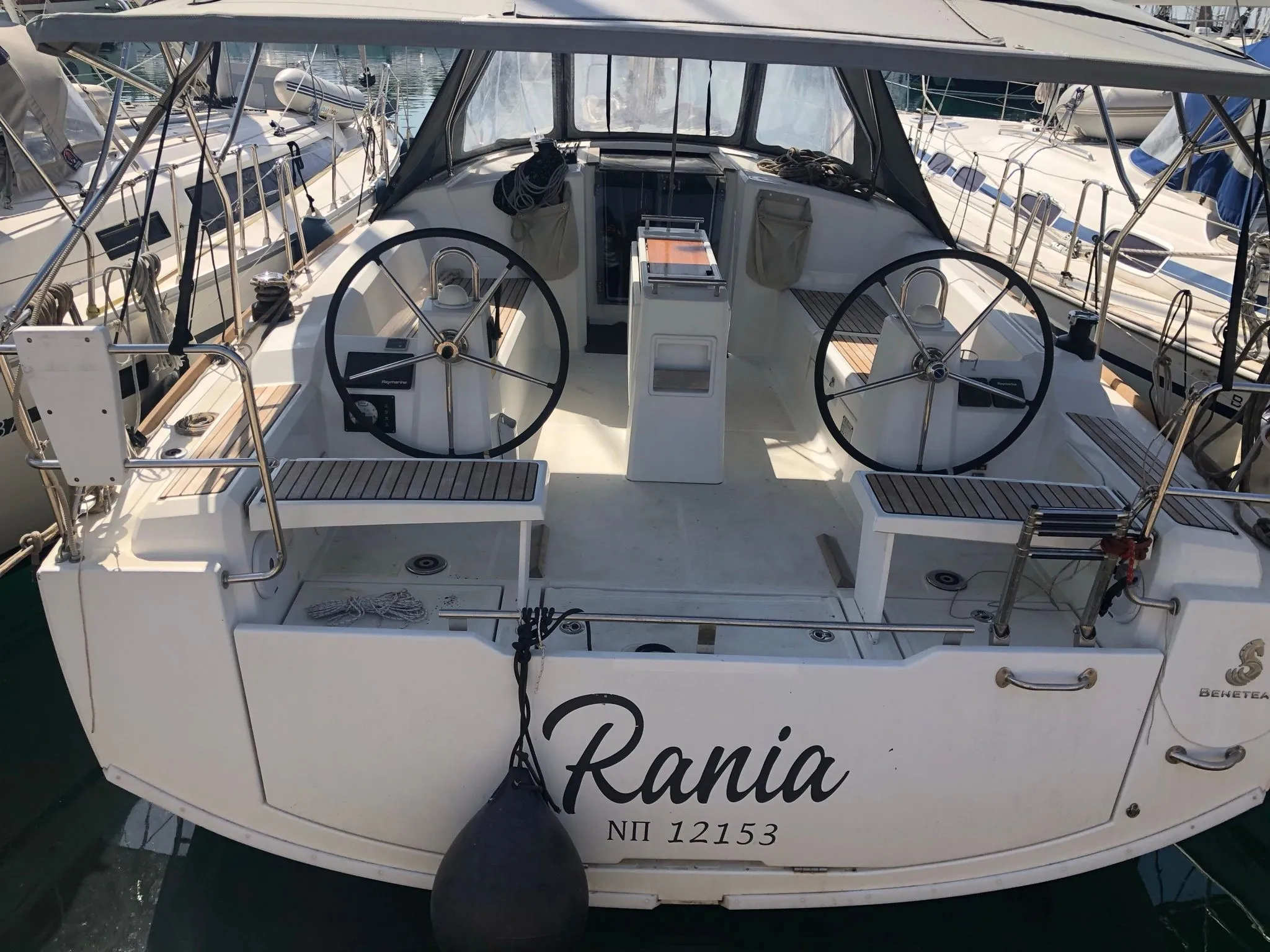 Boat - Charter a 11.5m Sailing Yacht Beneteau Oceanis 38.1 in Athens