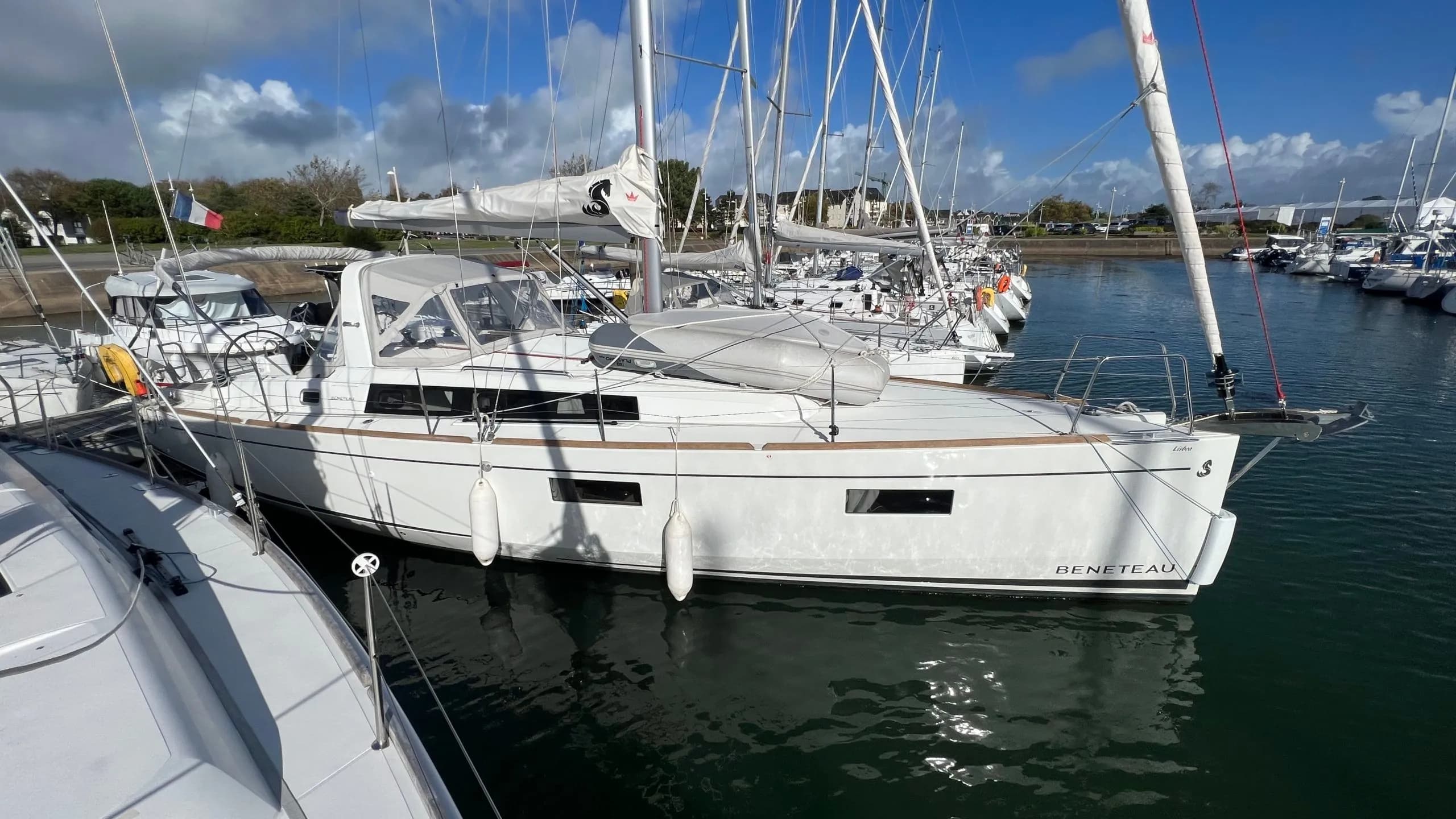 Boat - Charter a 11.5m Sailing Yacht in Arzon