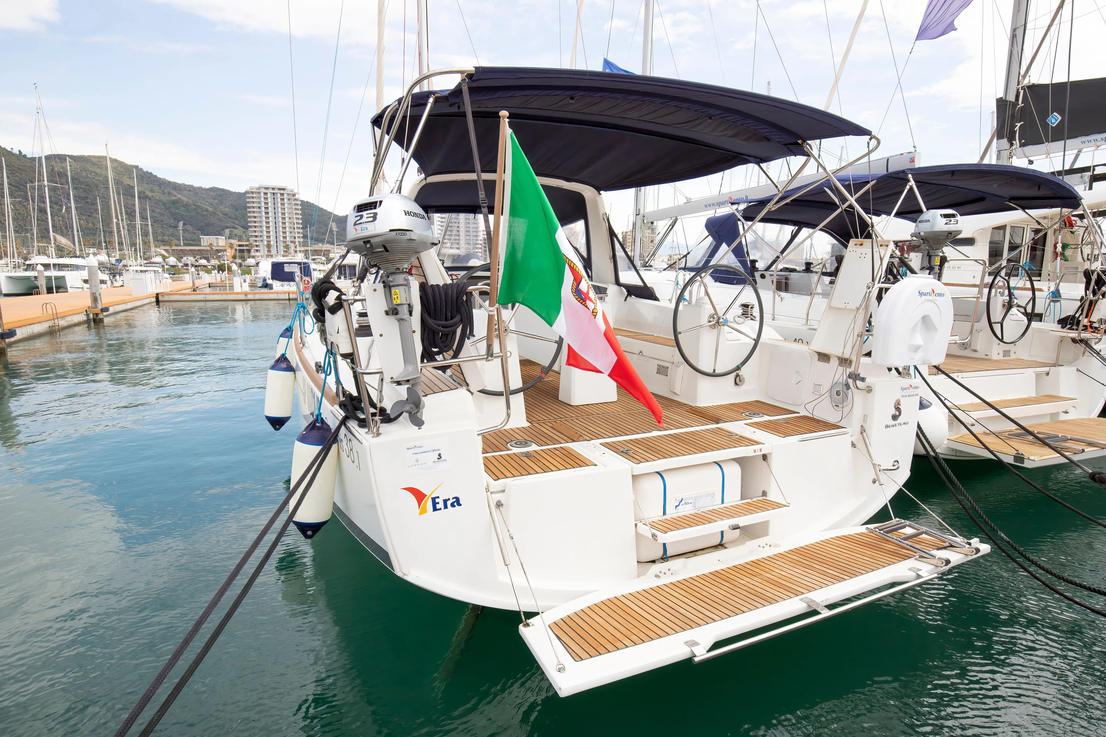 Tekne - Salerno Kiralık Beneteau Oceanis 38.1 11.5m Yelkenli Yat