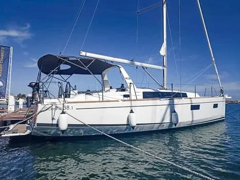 Tekne - Barcelona Kiralık Beneteau Oceanis 38.1 11.5m 