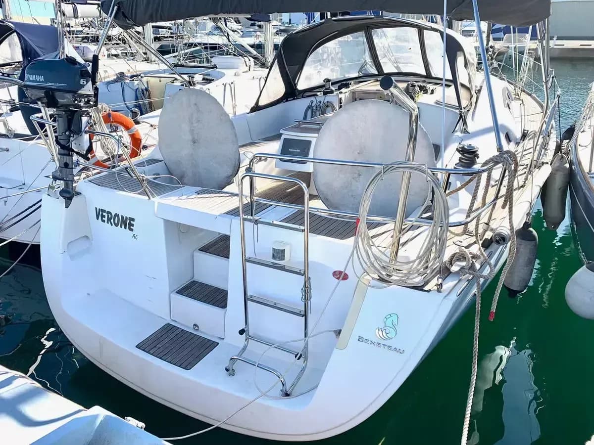 Tekne - Barcelona Kiralık Beneteau Oceanis 40 11.89m Yelkenli Yat