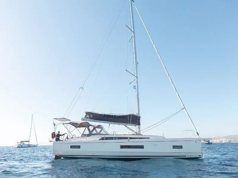 Tekne - Lefkada Kiralık 4 Kabinli 12.87m Yelkenli Yat