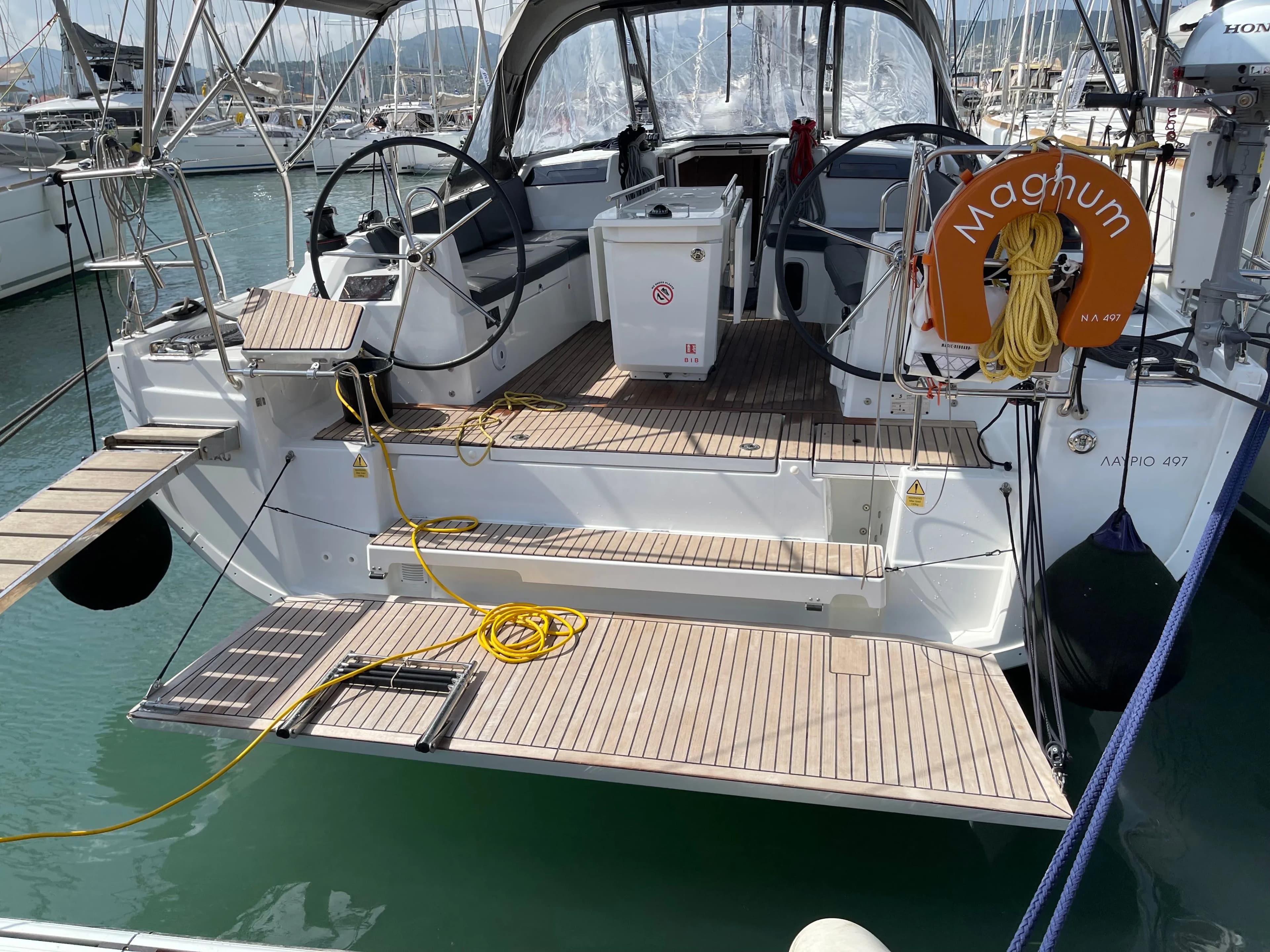 Boot - 12.47m Athens Beneteau Oceanis 40.1 Hire