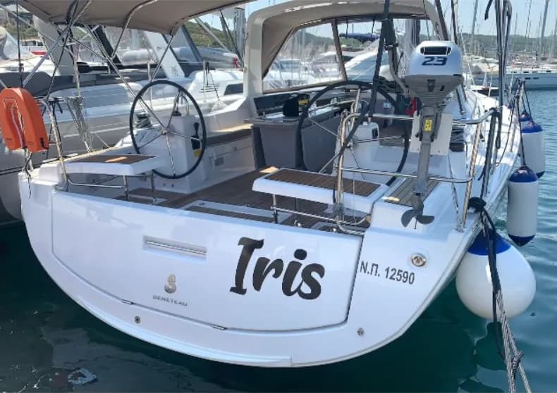 Boat - Explore Athens on a 12.65m Beneteau Oceanis 41.1 Sailing Yacht Rental