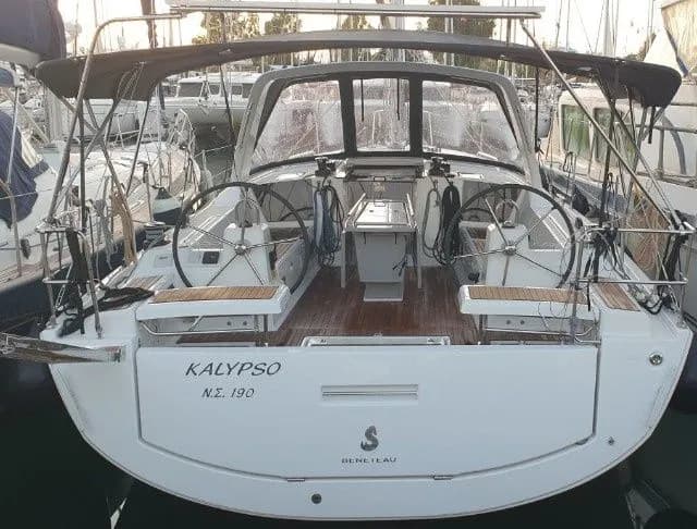 Boat - Charter a 12.03m Sailing Yacht in Athens
