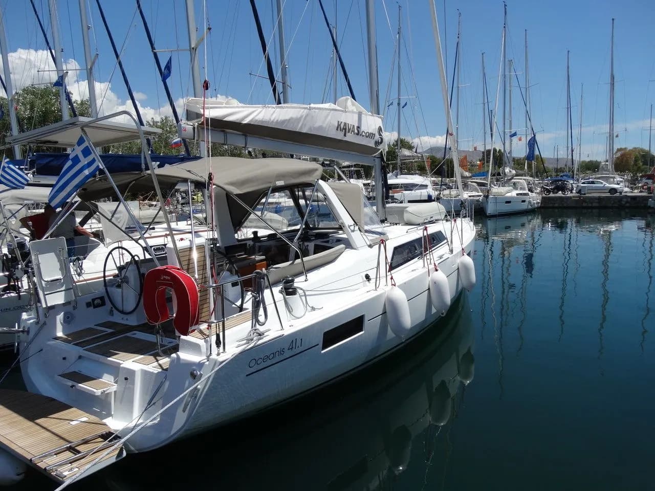 Boat - Charter a 12.43m 3 Cabin Sailing Yacht in Athens