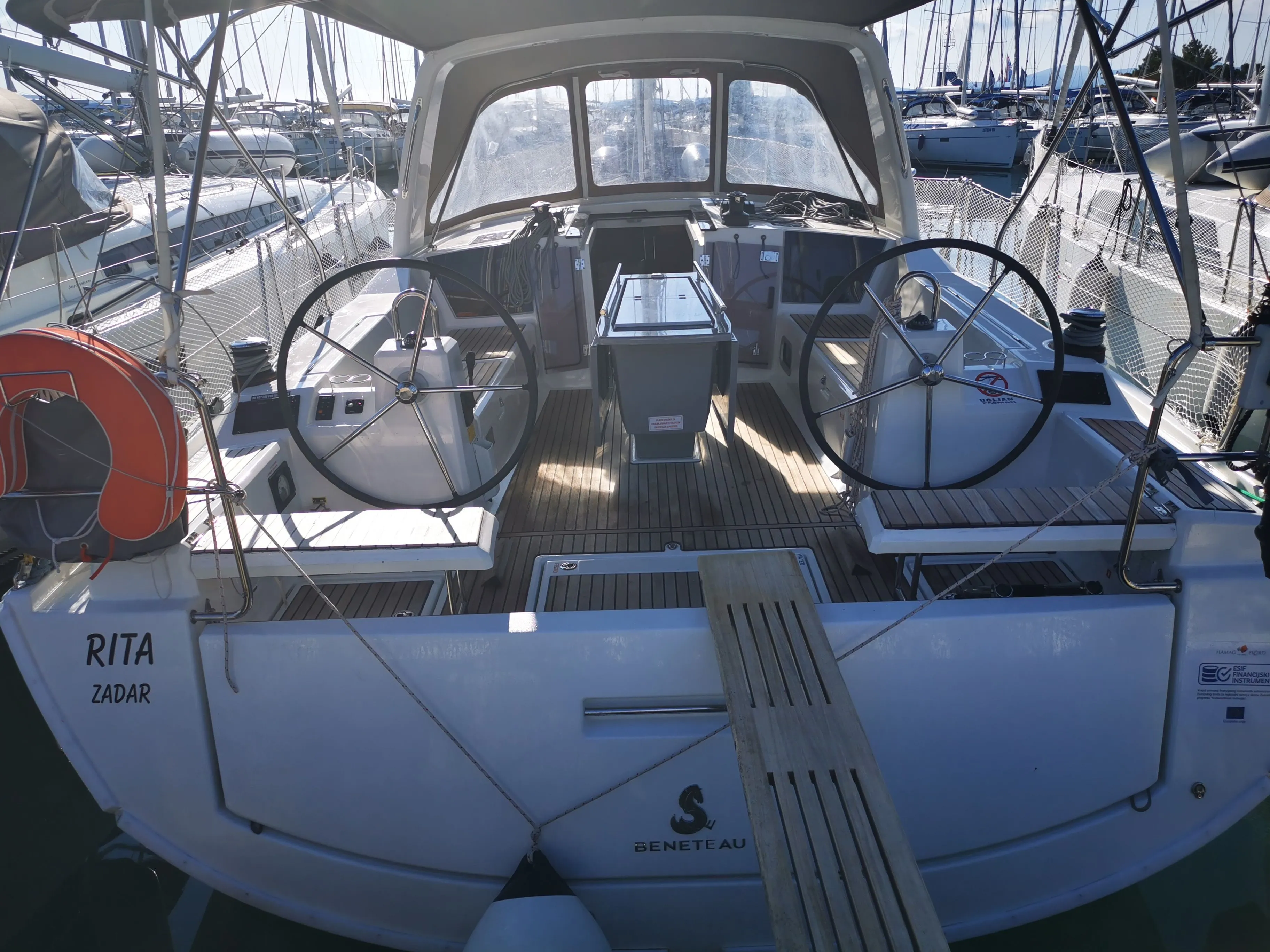 Boat - Explore Sukosan on a 12.43m Rental Boat