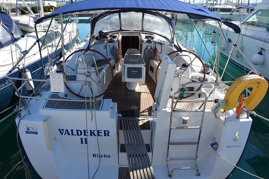 Boat - 13.13m Sukosan Sailing Yacht Beneteau Oceanis 43 Hire