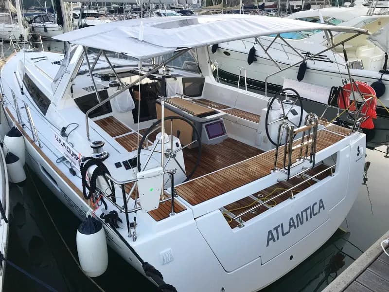 Лодка - 13.94м аренда парусная яхта Beneteau Oceanis 45 в Ла Специя