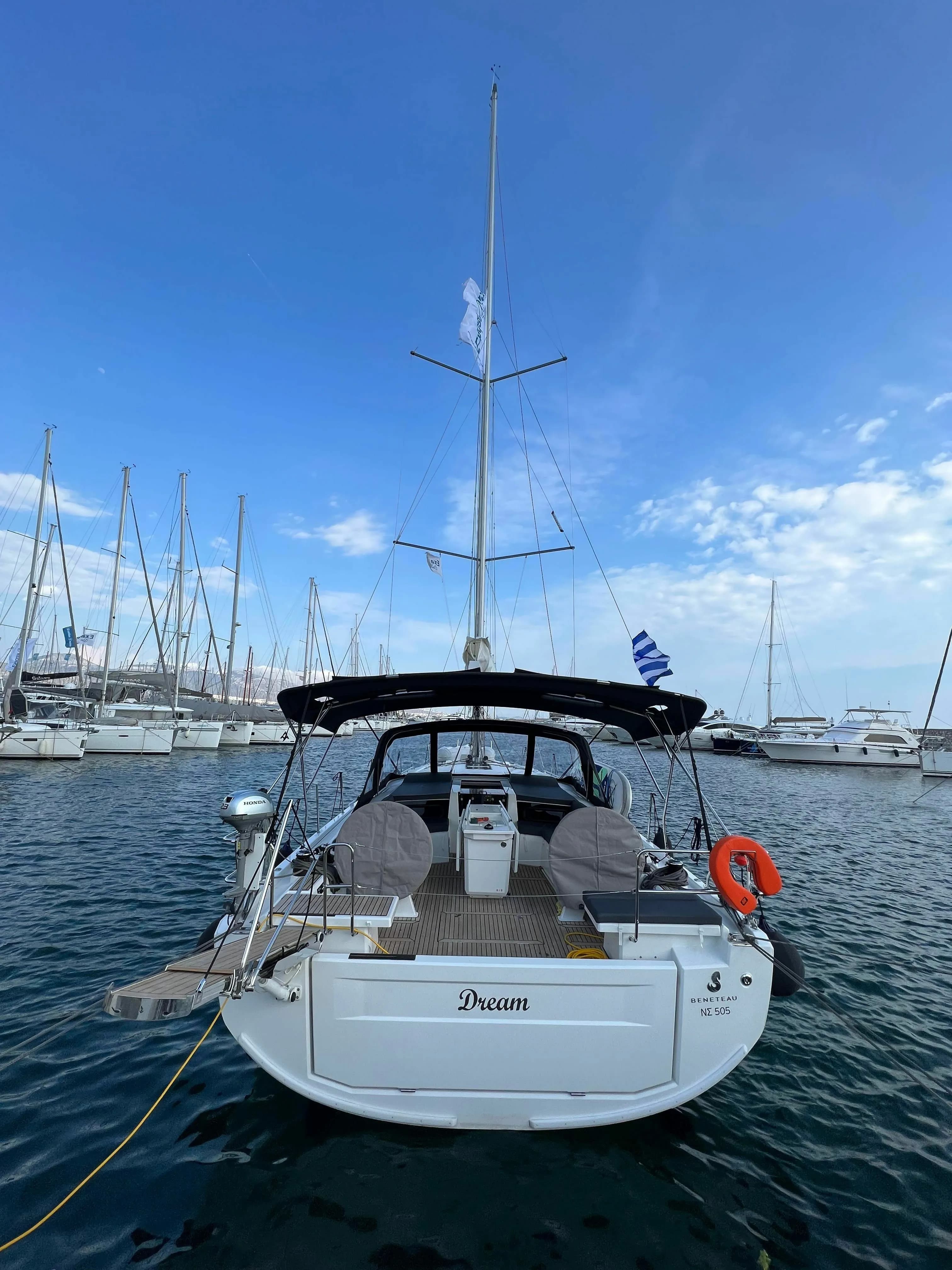 Boot - Charter a 13.65m 5 Cabin Sailing Yacht in Athens