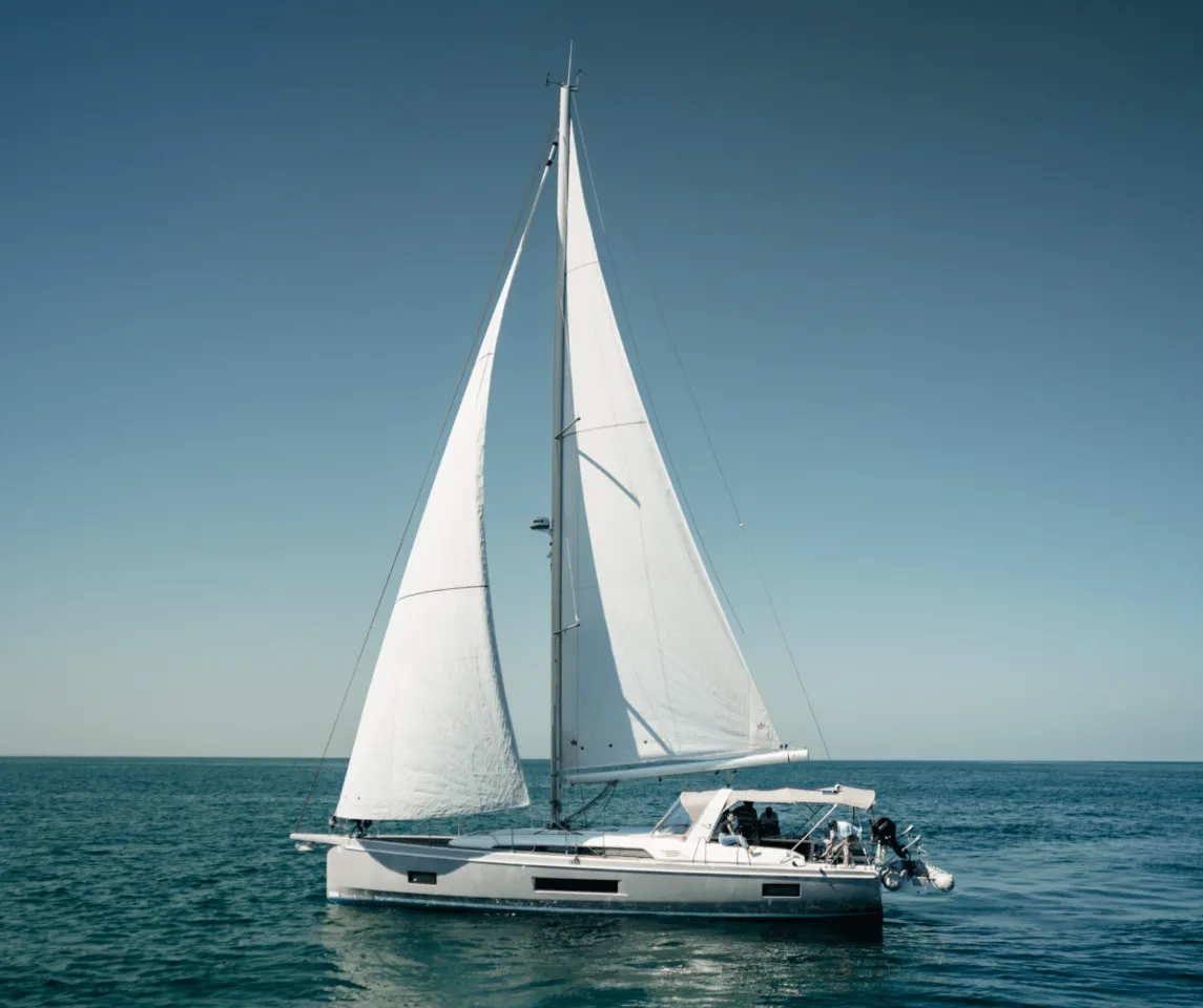 Boat - Charter a 14.09m Beneteau Oceanis 46.1 Sailing Yacht in St. Petersburg