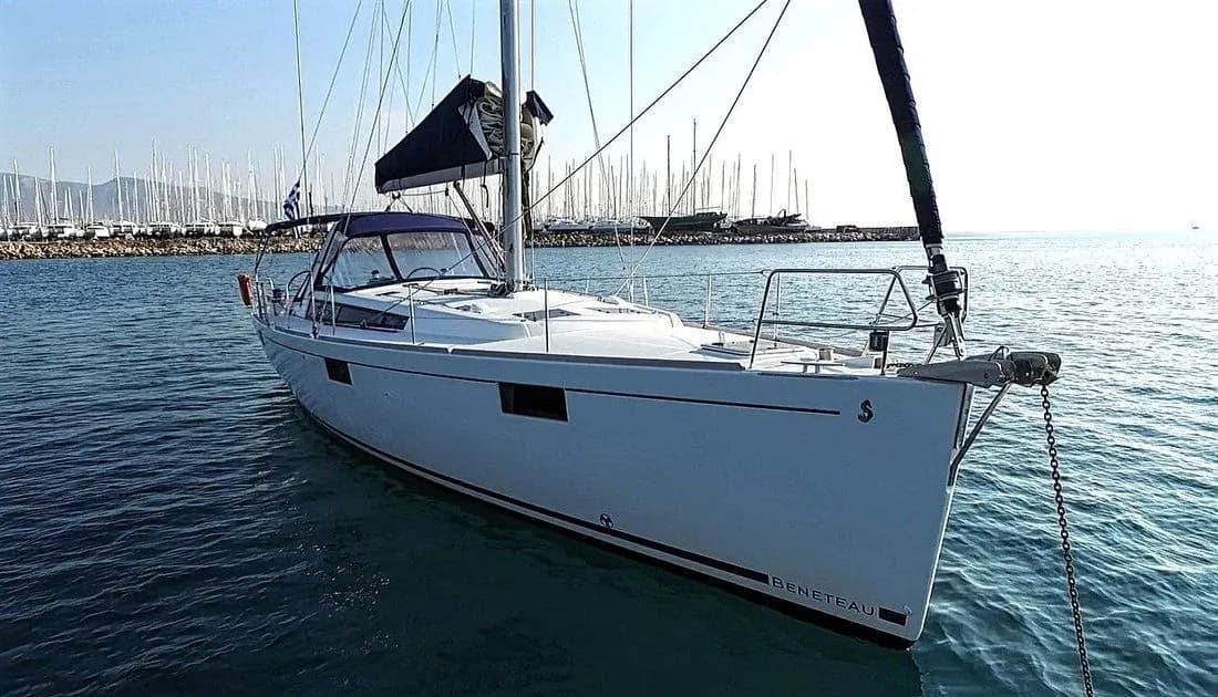 Boat - Charter a 14.6m Beneteau Oceanis 48 Sailing Yacht in Athens