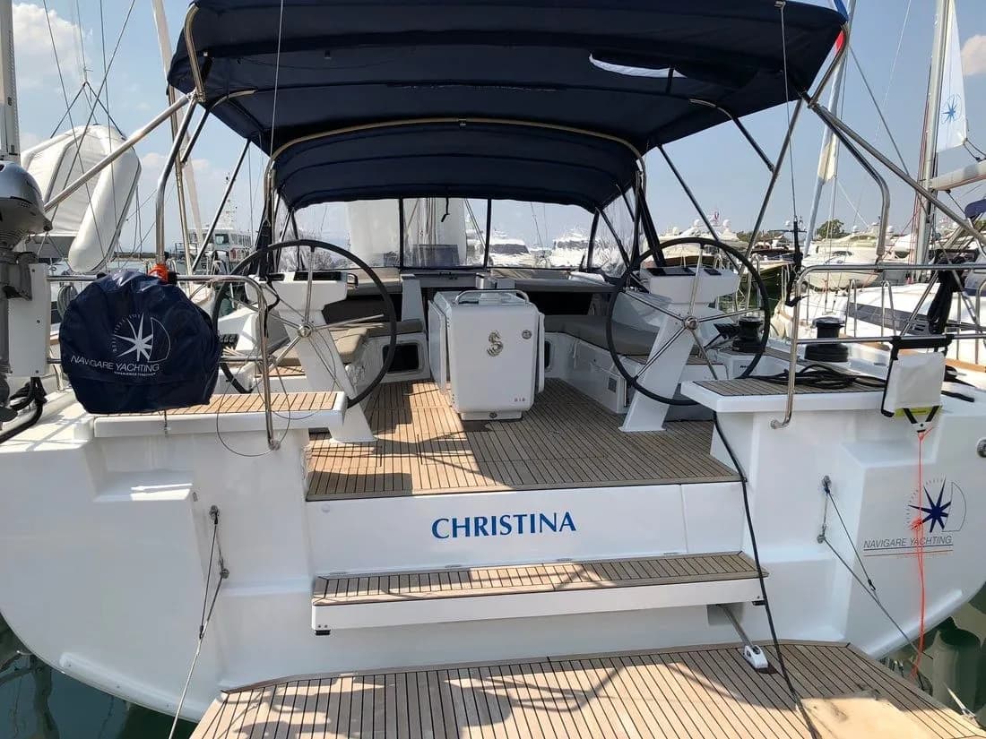 Boot - Explore Elliniko on a 15.94m Rental Sailing Yacht