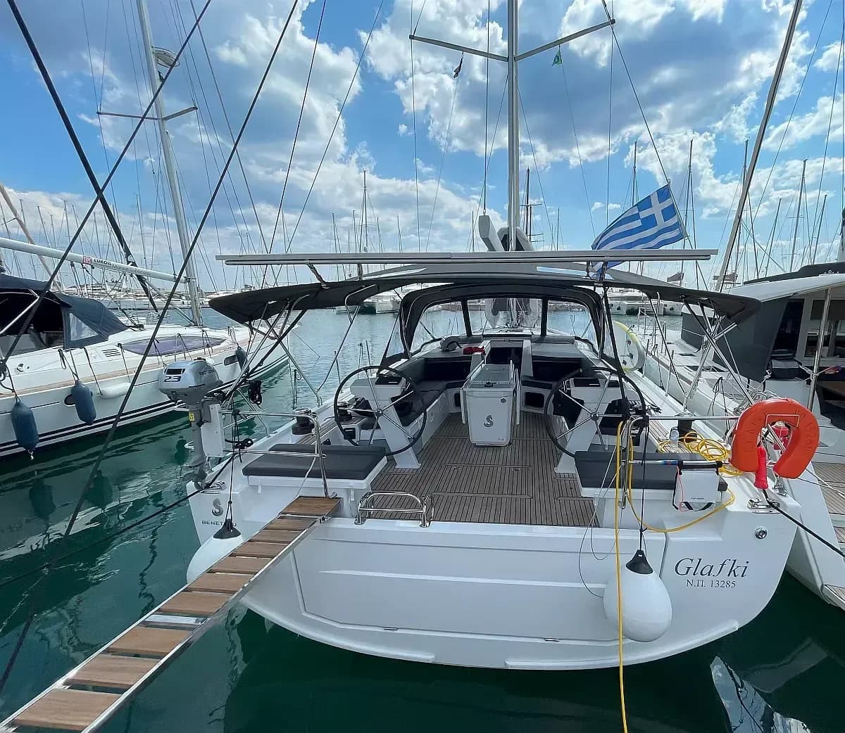 Boot - 15.94m Athens Sailing Yacht Hire