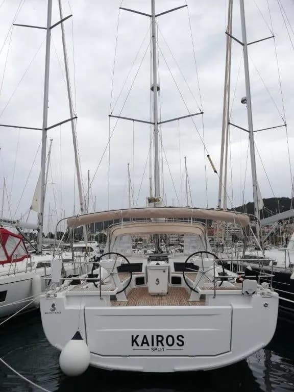 Tekne - Pirovac 15.94m Kiralık Beneteau Oceanis 51.1 Yelkenli Yat