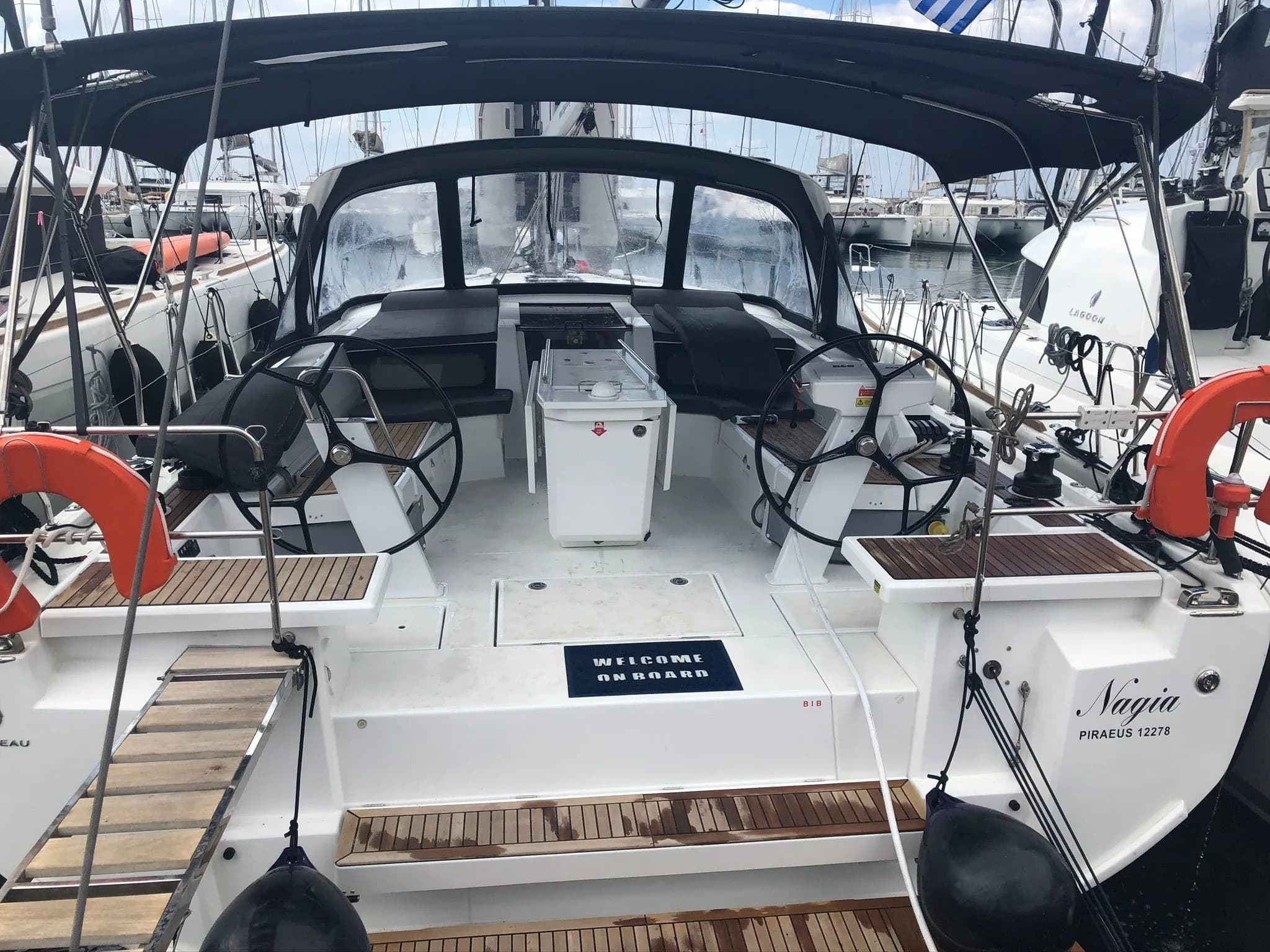 Boot - 15.94m Athens Sailing Yacht Beneteau Oceanis 51.1 Hire