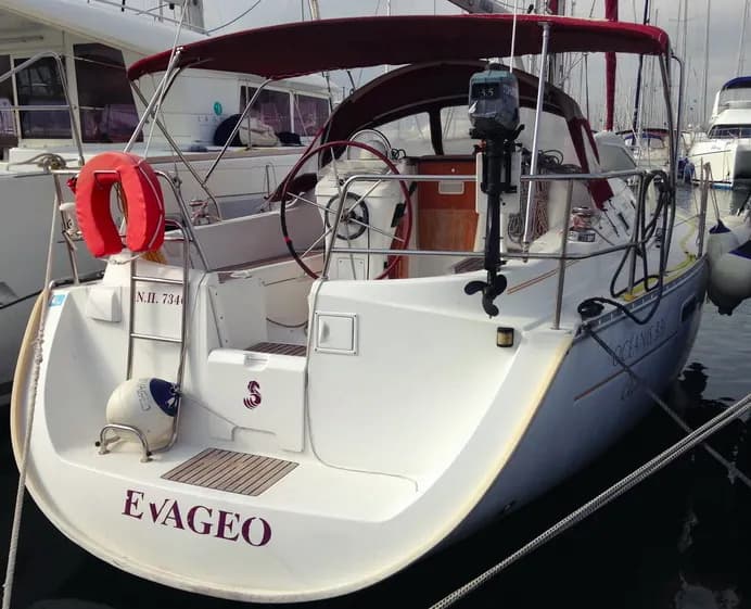 Boat - Rent a 10.35m Sailing Yacht Beneteau Oceanis Clipper 331 in Athens
