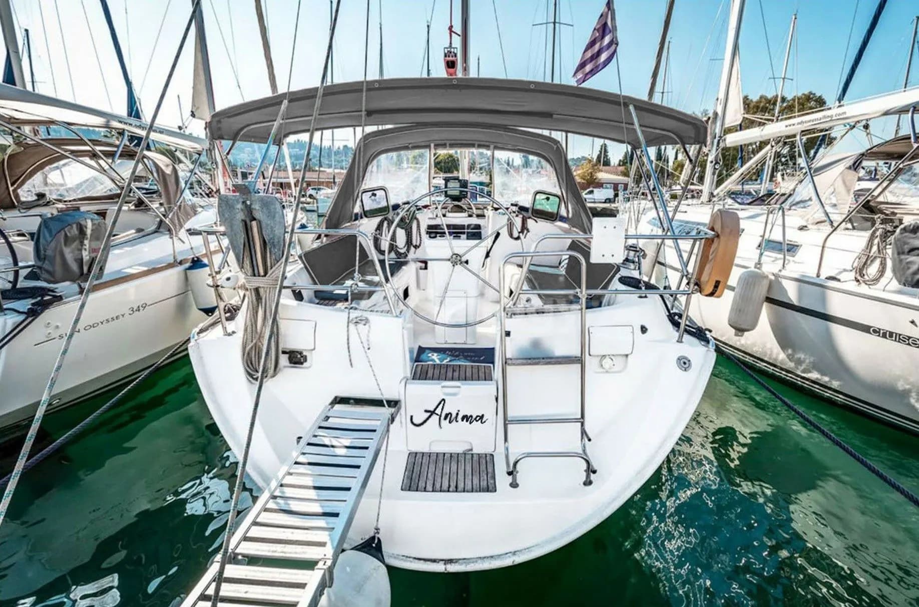 Boat - Charter a 11.1m Beneteau Oceanis Clipper 361 Sailing Yacht in Athens