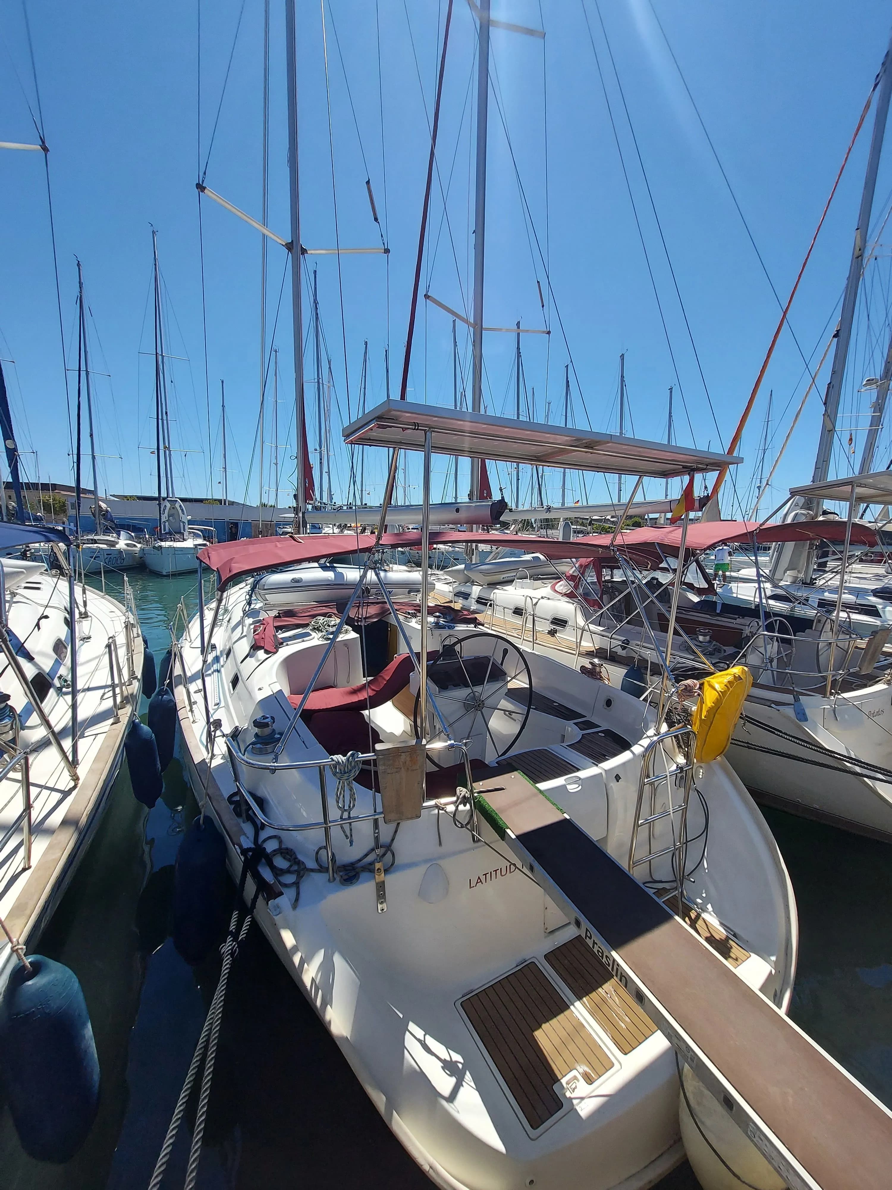 Tekne - Palma de Mallorca 12.71m Kiralık Beneteau Oceanis Clipper 411