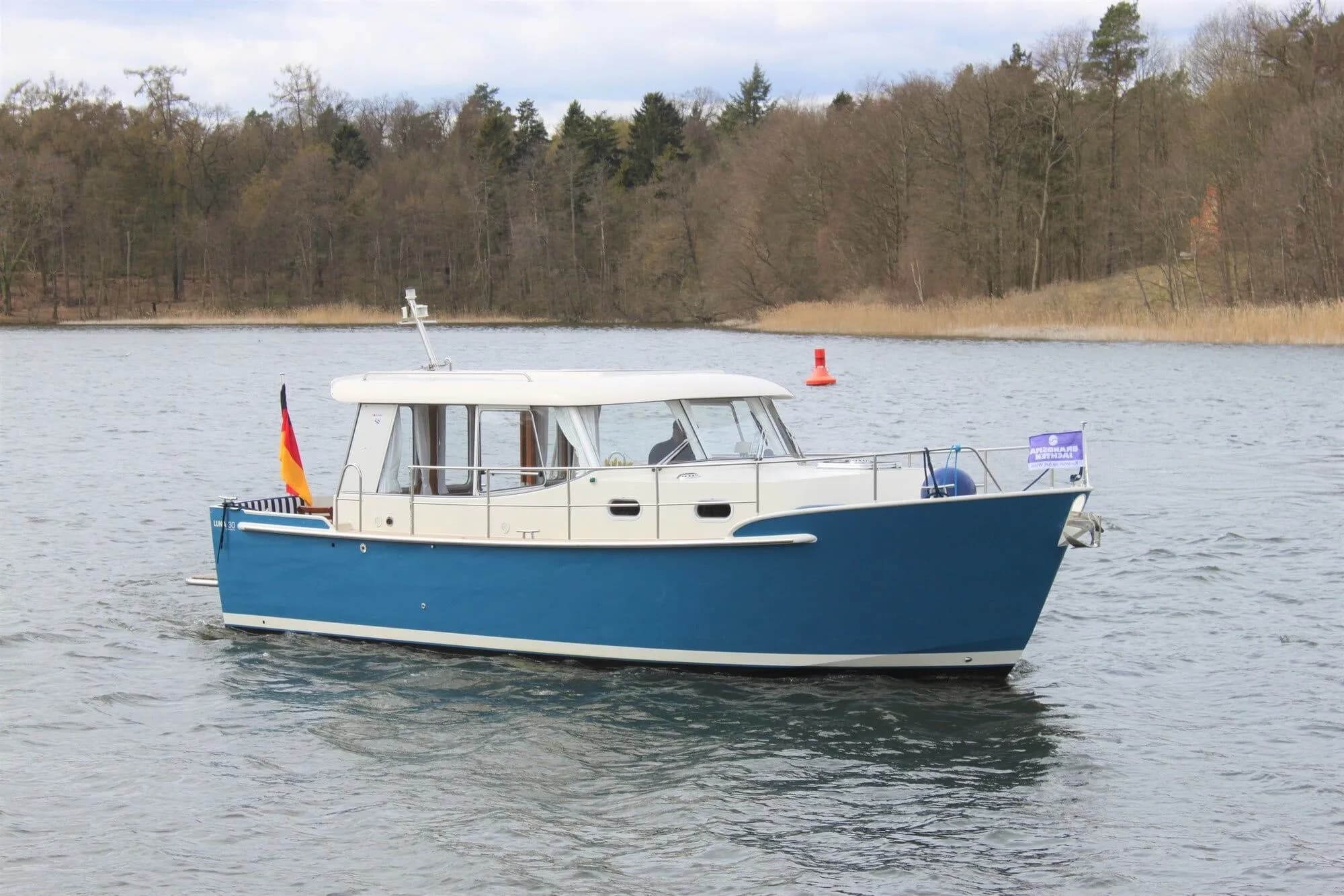 Boat - 9.45m Rheinsberg Boat Hire